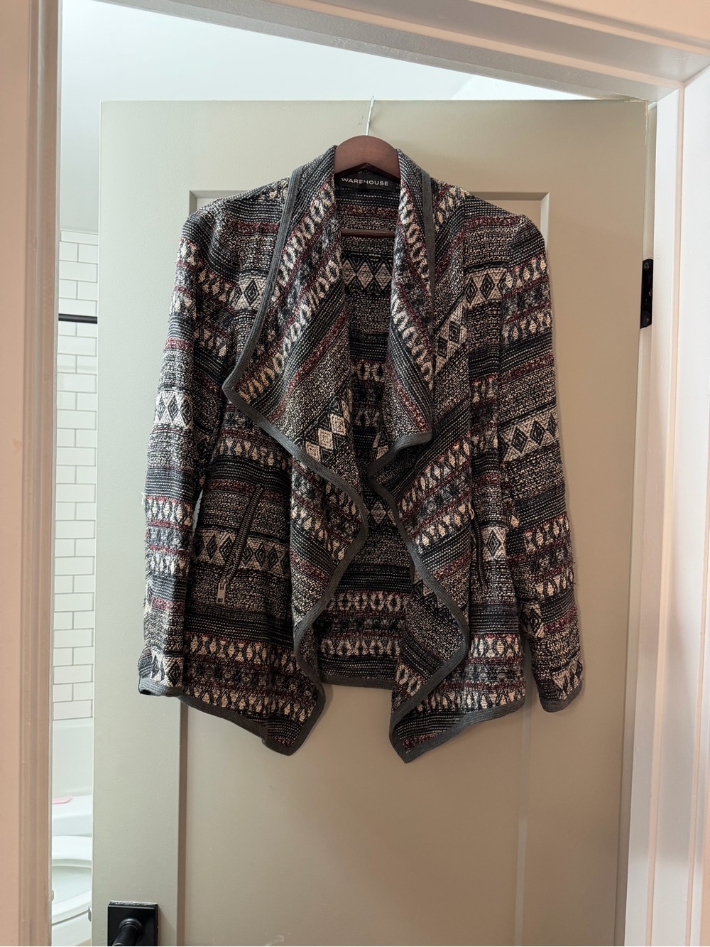 Warehouse Gray Patterned Open Drape Front Cardigan with Cream and Maroon Accents